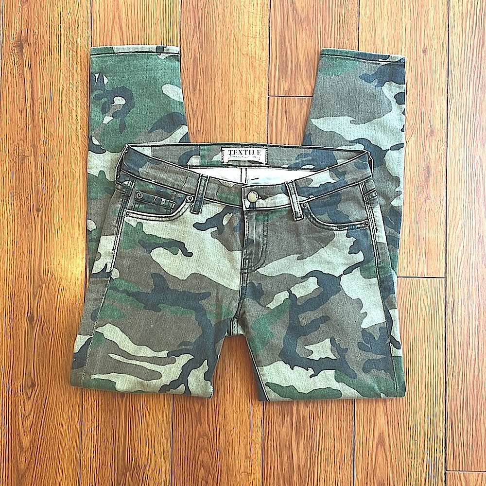 Textile for Elizabeth & James pants